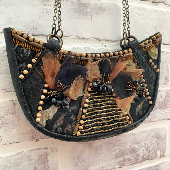 Mary Frances • Half Moon Crocodile Leather Beaded Crossbody Clutch • Vintage - Picture 9 of 15